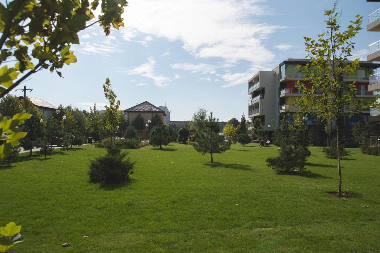 Airport Residence - Apartment Across From Otopeni Airport Buitenkant foto